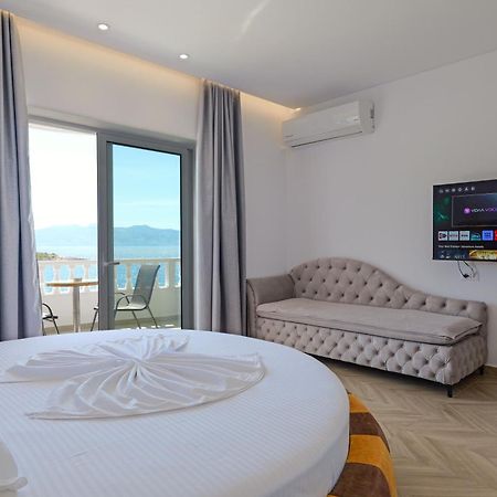 Villa Juna Beach Sarandë 外观 照片