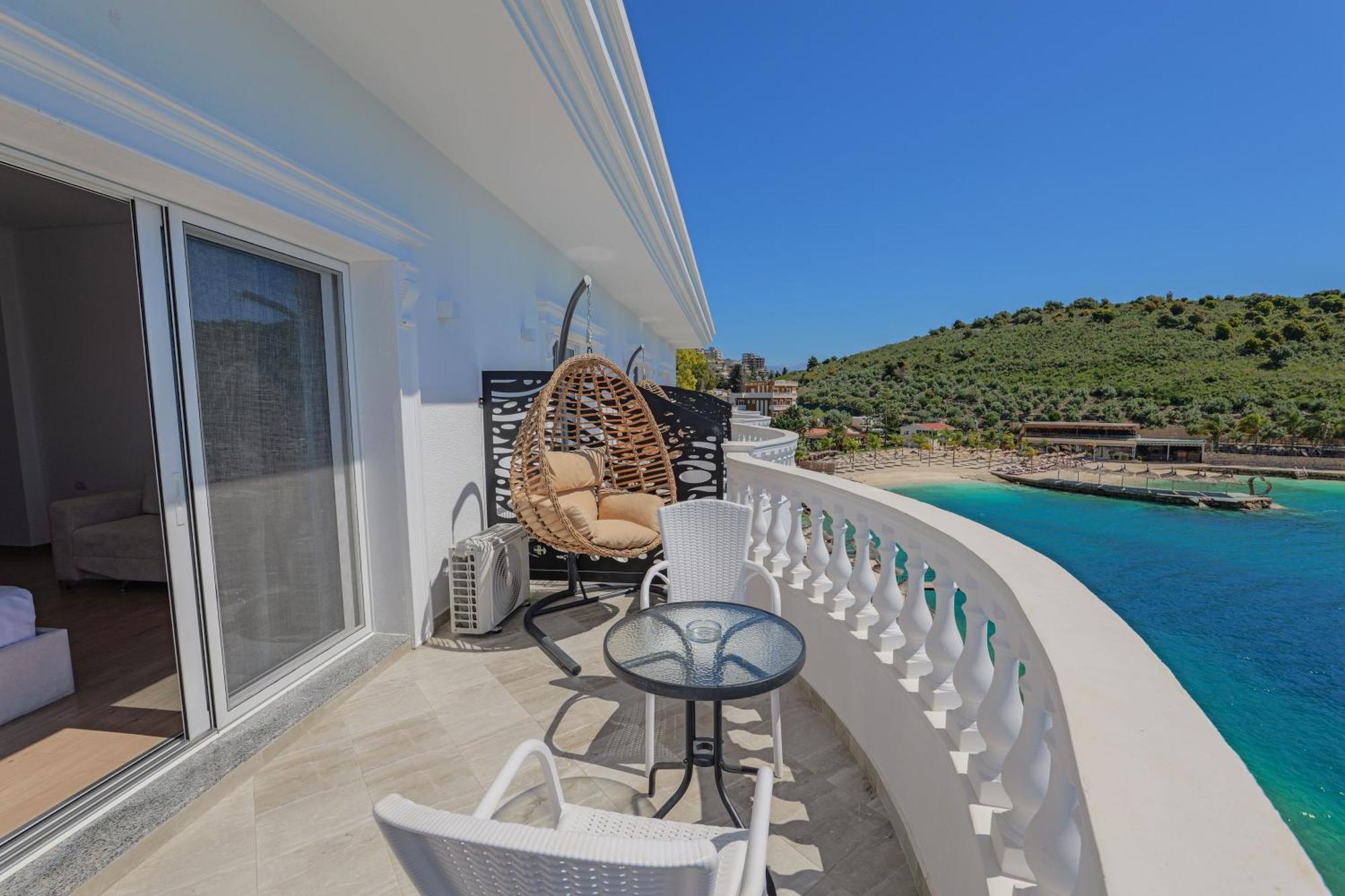 Villa Juna Beach Sarandë 外观 照片