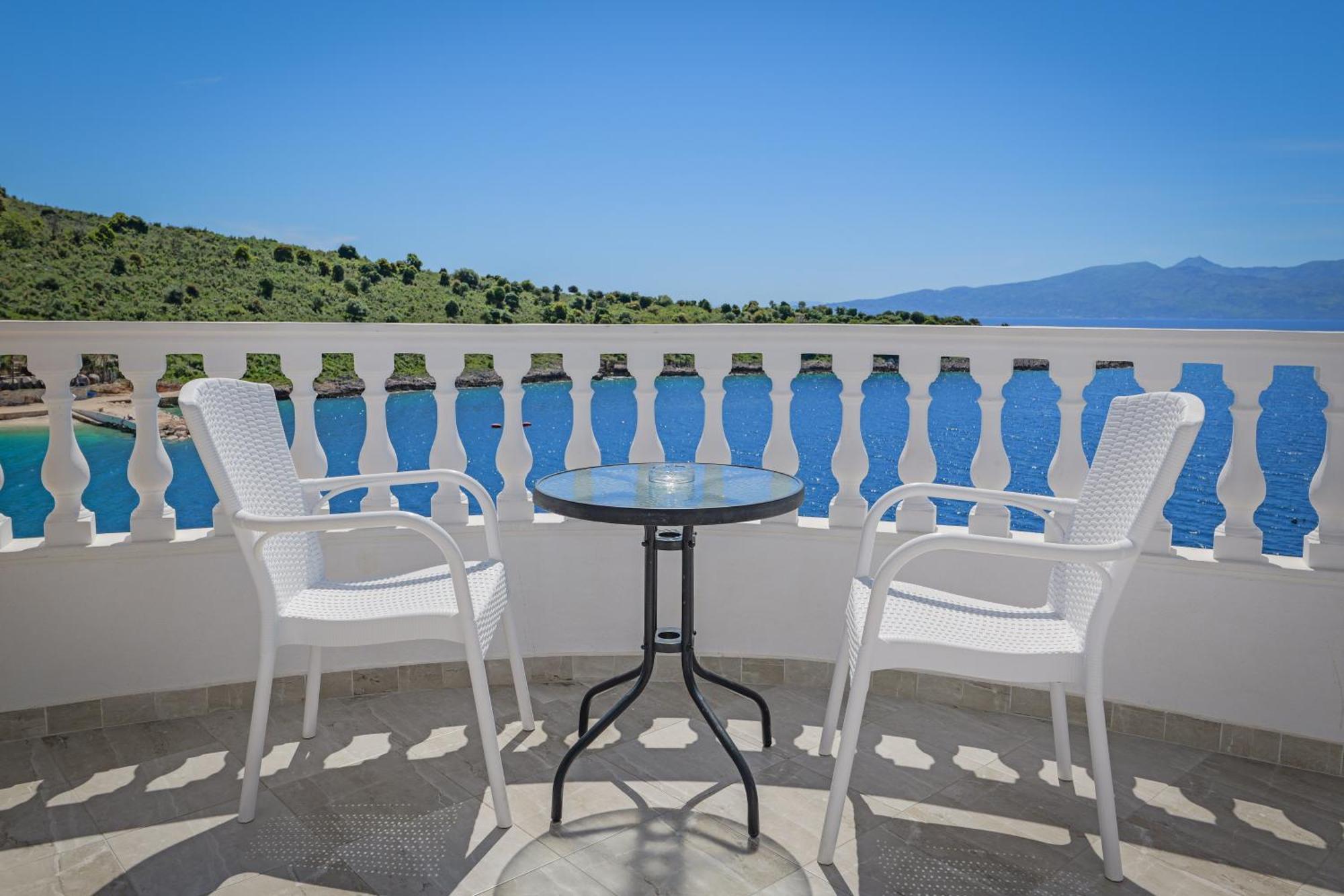 Villa Juna Beach Sarandë 外观 照片